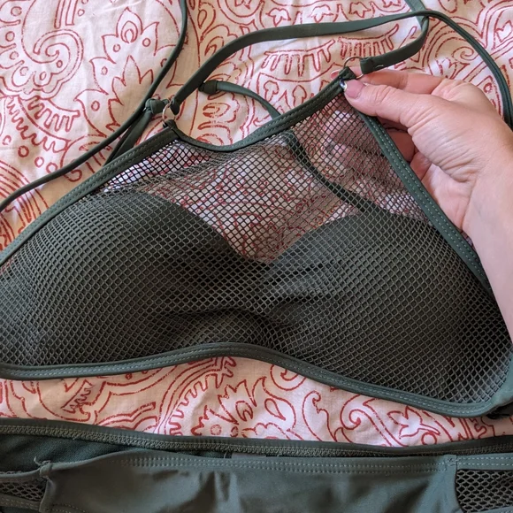 Green mesh strappy bikini - Picture 9 of 9